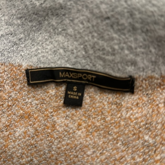 Duster Color Block Sweater - Picture 7 of 8